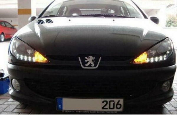 LED Tagfahrlicht Design Scheinwerfer für Peugeot 206 98-02 schwarz